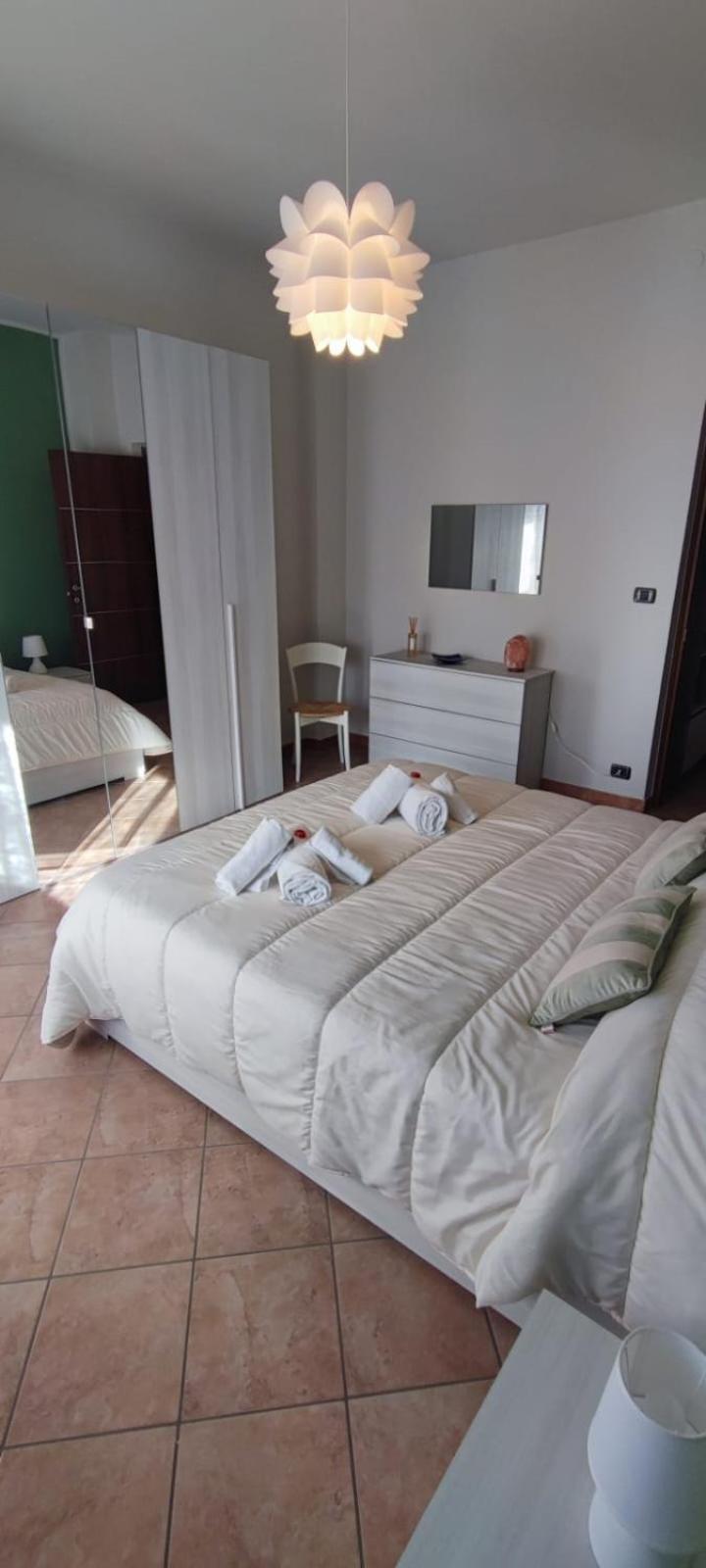 L'Orchidhea Apartment Savigliano Exteriör bild