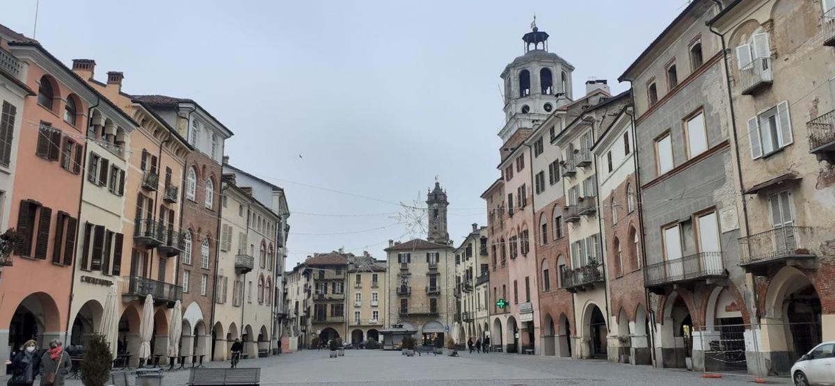 L'Orchidhea Apartment Savigliano Exteriör bild