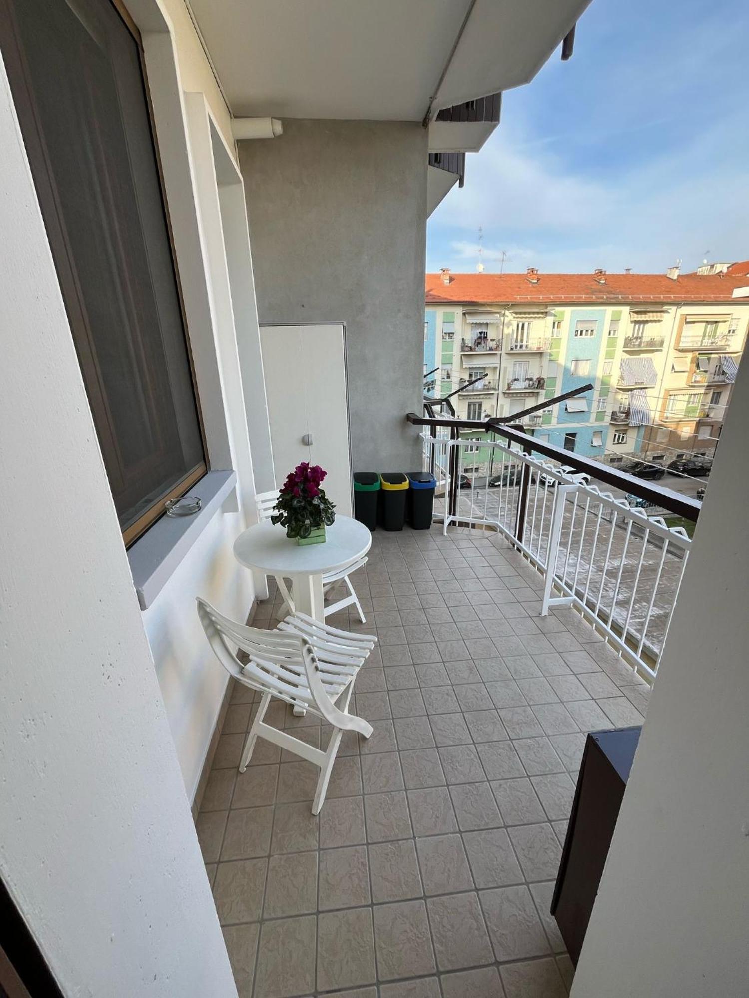 L'Orchidhea Apartment Savigliano Exteriör bild